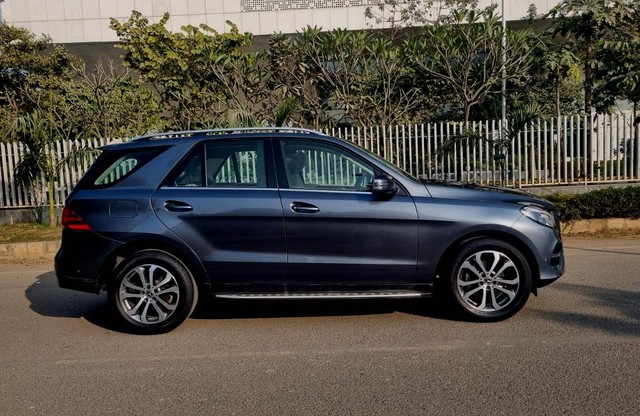 Second-hand 2018 Mercedes-Benz GLE 250d for sale in New Delhi-19