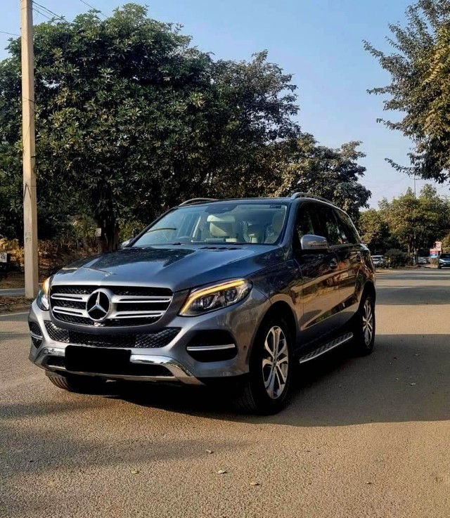 Second-hand 2018 Mercedes-Benz GLE 250d for sale in New Delhi-23