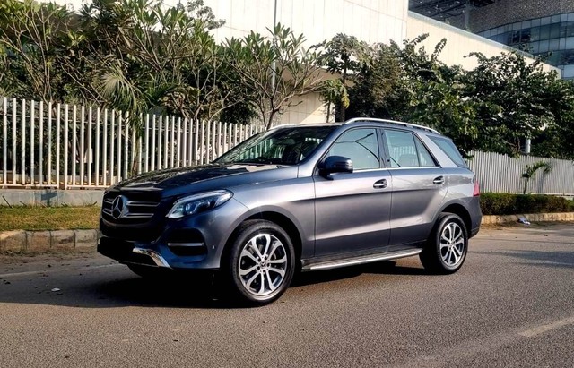 Second-hand 2018 Mercedes-Benz GLE 250d for sale in New Delhi-24