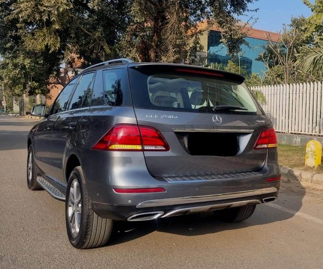 Second-hand 2018 Mercedes-Benz GLE 250d for sale in New Delhi-18