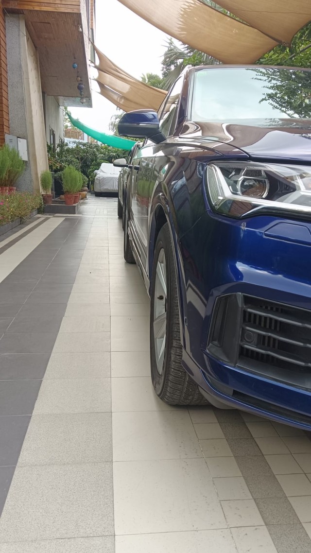 Second-hand 2022 Audi Q7 Technology Limited Edition for sale in New Delhi-1