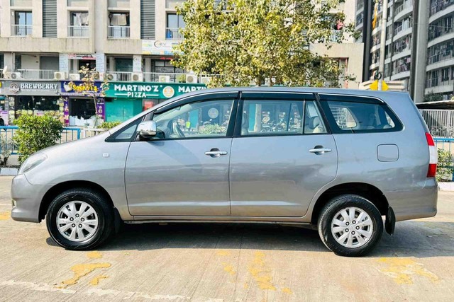 Second-hand 2010 Toyota Innova 2.5 VX 7 STR for sale in Surat-1