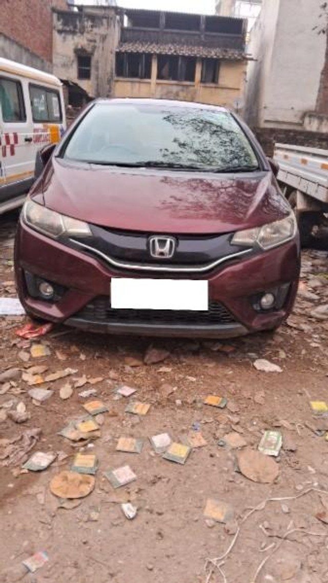 Second-hand 2017 Honda Jazz 1.2 V AT i VTEC for sale in Varanasi-4