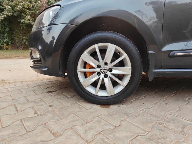 Second-hand 2017 Volkswagen Polo 1.2 MPI Highline for sale in Gurgaon-18