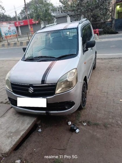 Second-hand 2010 Maruti Suzuki SX4 Celebration Petrol for sale in Basti