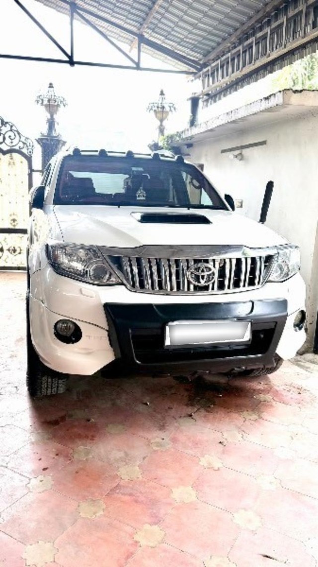 Second-hand 2014 Toyota Fortuner 4x2 AT for sale in Jalandhar-3