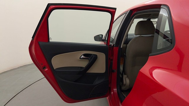 Second-hand 2016 Volkswagen Polo Petrol Highline 1.2L for sale in Mysore-38