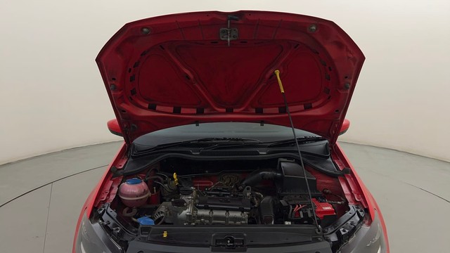 Second-hand 2016 Volkswagen Polo Petrol Highline 1.2L for sale in Mysore-8