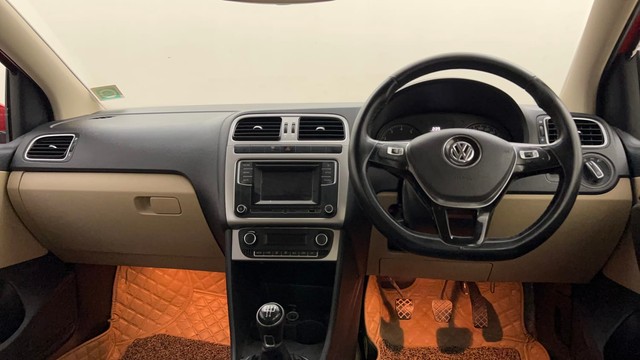 Second-hand 2016 Volkswagen Polo Petrol Highline 1.2L for sale in Mysore-11