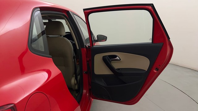 Second-hand 2016 Volkswagen Polo Petrol Highline 1.2L for sale in Mysore-23