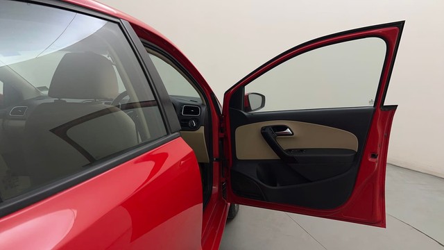 Second-hand 2016 Volkswagen Polo Petrol Highline 1.2L for sale in Mysore-16