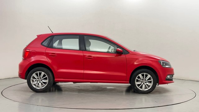 Second-hand 2016 Volkswagen Polo Petrol Highline 1.2L for sale in Mysore-2