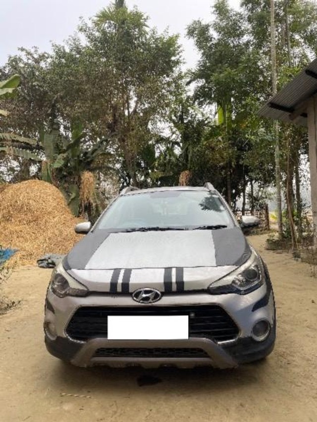 Second-hand 2015 Hyundai i20 Active 1.4 SX for sale in Nagaon-3