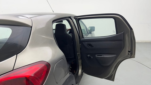 Second-hand 2016 Renault KWID RXT for sale in Ghaziabad-34