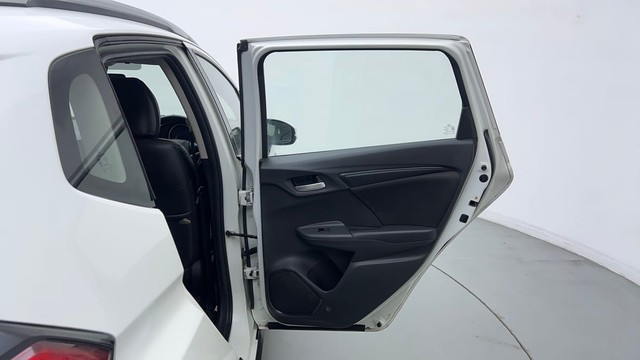 Second-hand 2021 Honda WR-V i-DTEC S for sale in New Delhi-34