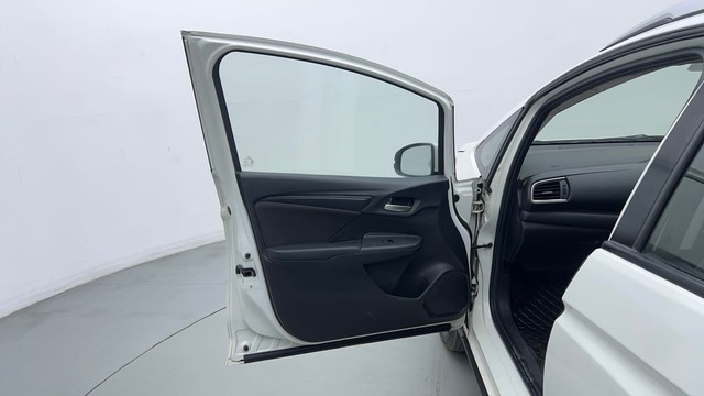 Second-hand 2021 Honda WR-V i-DTEC S for sale in New Delhi-32