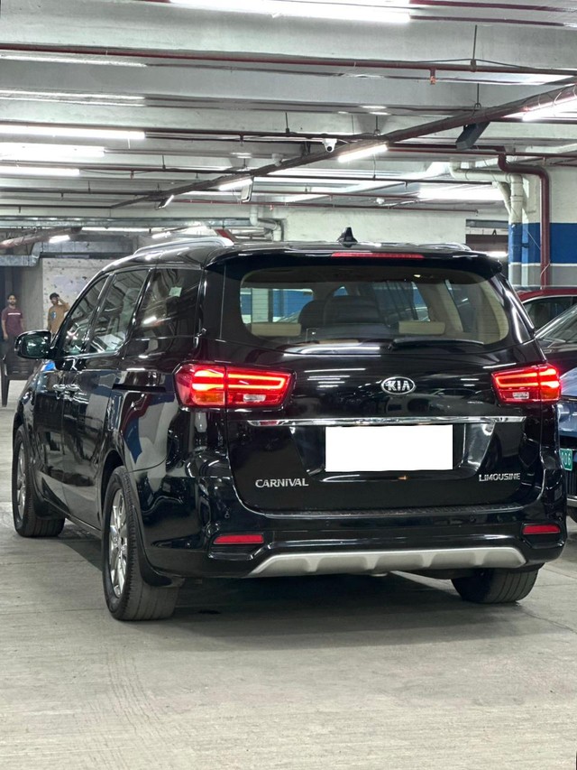 Second-hand 2020 Kia Carnival Limousine for sale in Mumbai-15