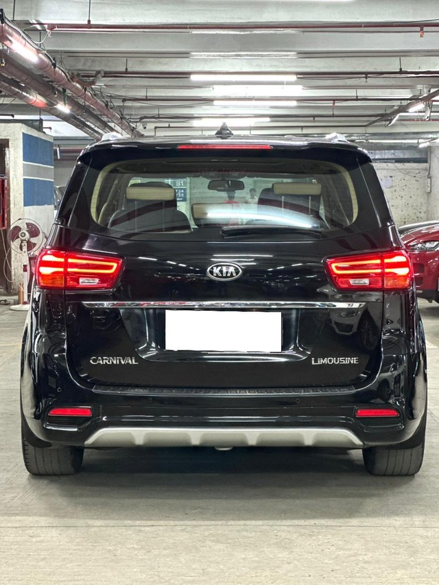 Second-hand 2020 Kia Carnival Limousine for sale in Mumbai-1