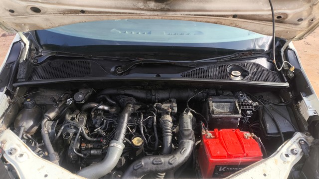 Second-hand 2015 Renault Lodgy Stepway Edition 7 Seater for sale in Hyderabad-2