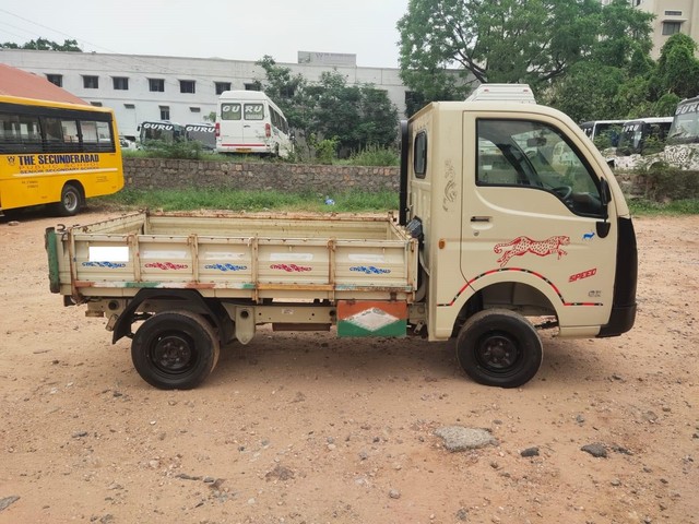 Second-hand 2021 Tata Yodha Pickup 4x4 for sale in Hyderabad-13