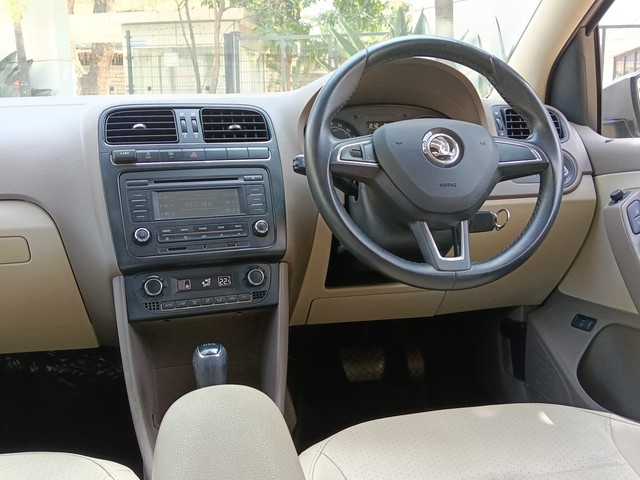 Second-hand 2016 Skoda Rapid 1.5 TDI AT Style Plus for sale in Bangalore-12