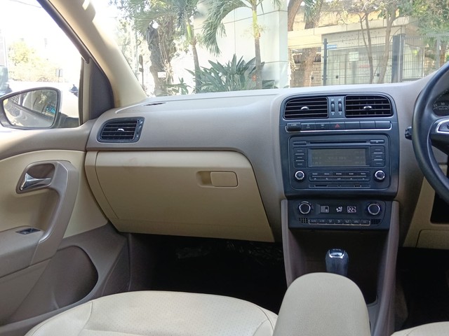 Second-hand 2016 Skoda Rapid 1.5 TDI AT Style Plus for sale in Bangalore-11