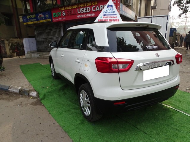 Second-hand 2021 Maruti Suzuki Vitara Brezza VXI for sale in Kolkata-11