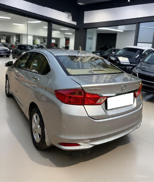 Second-hand 2016 Honda City i VTEC CVT VX for sale in Mumbai-6