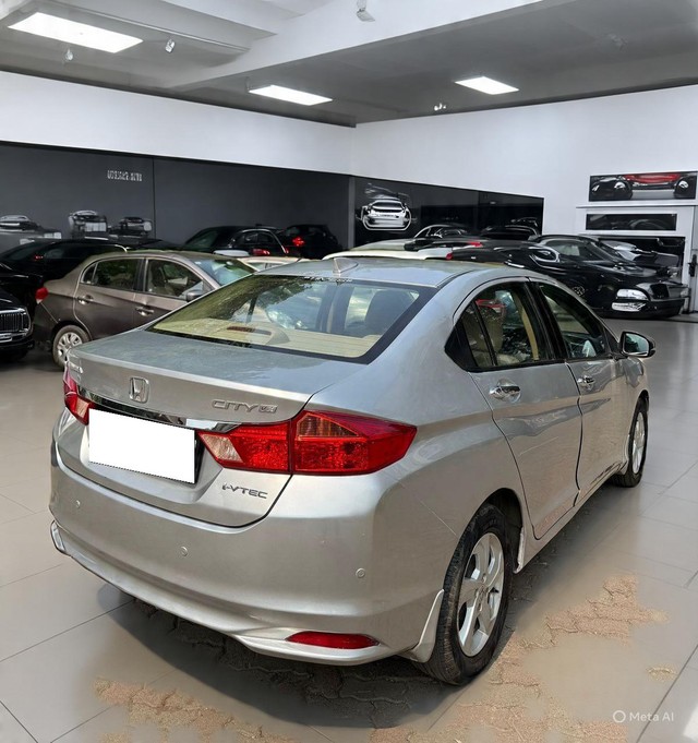 Second-hand 2016 Honda City i VTEC CVT VX for sale in Mumbai-5