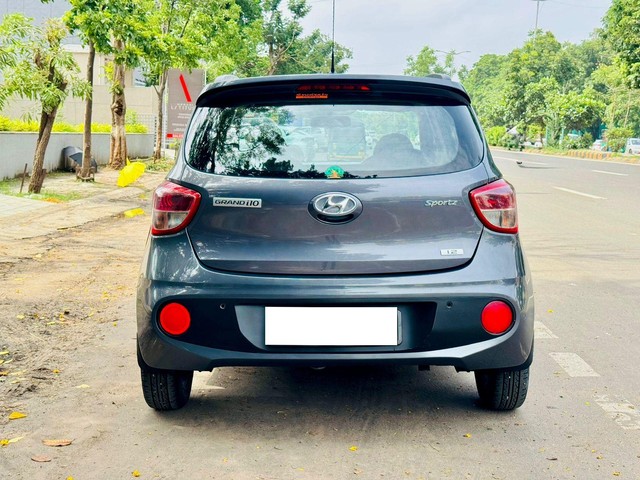 Second-hand 2019 Hyundai Grand i10 1.2 Kappa Sportz BSIV for sale in Vadodara-2