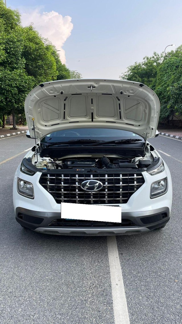 Second-hand 2019 Hyundai Venue S Turbo DCT BSIV for sale in New Delhi-13