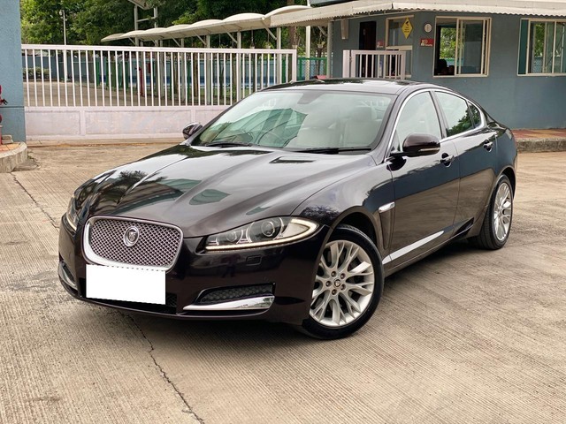 Second-hand 2012 Jaguar XF 3.0 Litre S Premium Luxury for sale in Pune-4