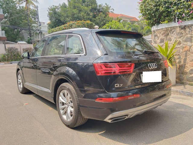 Second-hand 2019 Audi Q7 45 TDI Quattro Technology for sale in Chennai-15