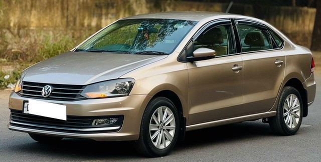 Second-hand 2017 Volkswagen Vento 1.2 TSI Highline AT for sale in New Delhi-5