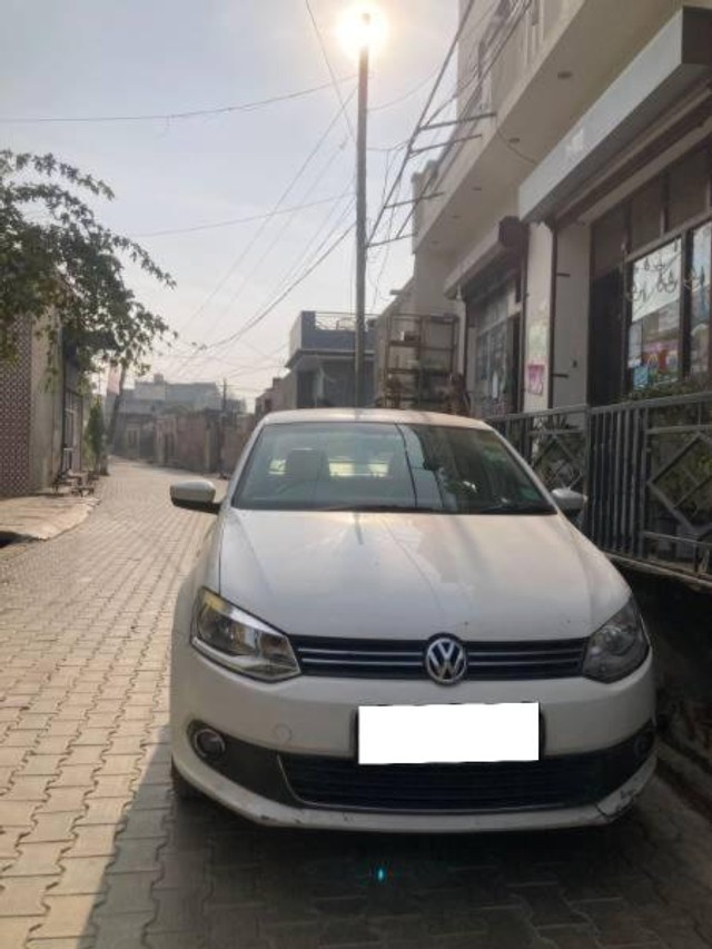 Second-hand 2011 Volkswagen Vento Diesel Highline for sale in Bathinda-3