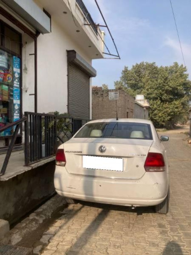 Second-hand 2011 Volkswagen Vento Diesel Highline for sale in Bathinda-1