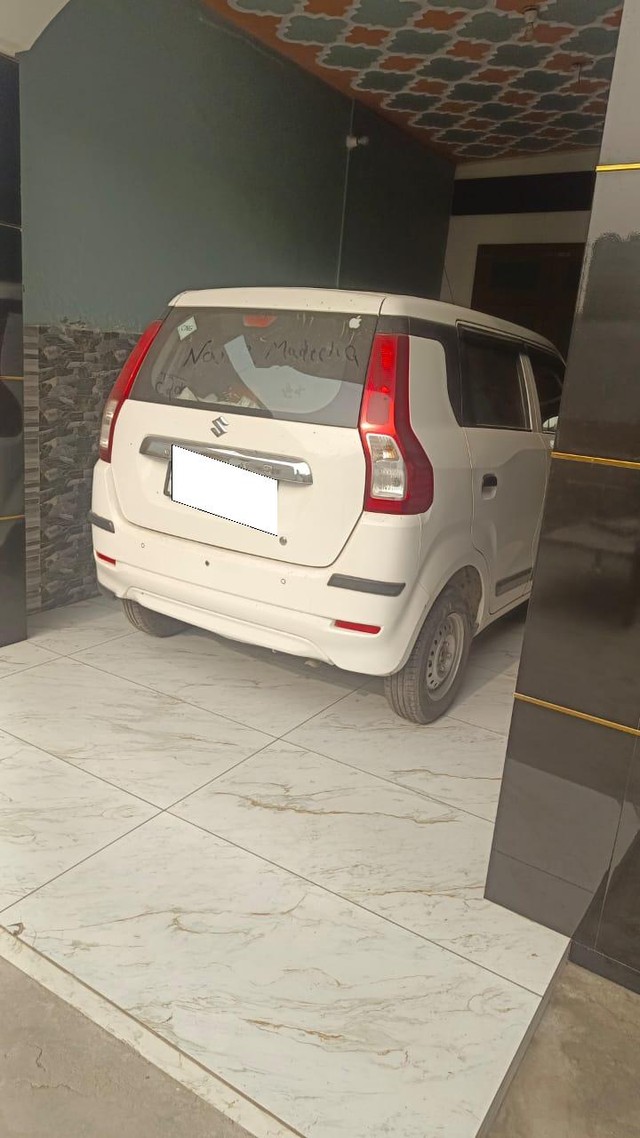 Second-hand 2019 Maruti Wagon R LXI CNG for sale in Panipat-3