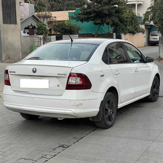 Second-hand 2017 Skoda Rapid 1.5 TDI AT Style BSIV for sale in Nagpur-14
