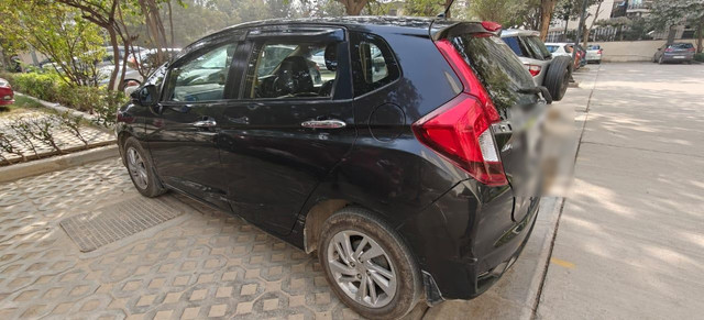 Second-hand 2021 Honda Jazz ZX CVT for sale in Greater Noida-4