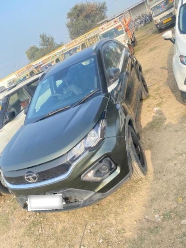Second-hand 2023 Tata Nexon XM S for sale in Kanpur-3