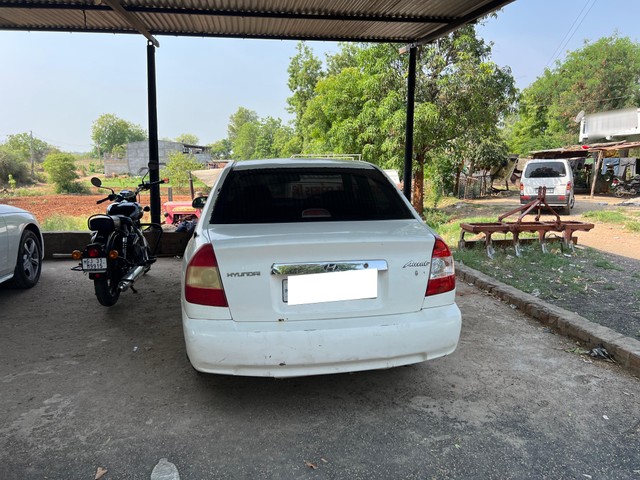 Second-hand 2011 Hyundai Accent GLE for sale in Modasa-1