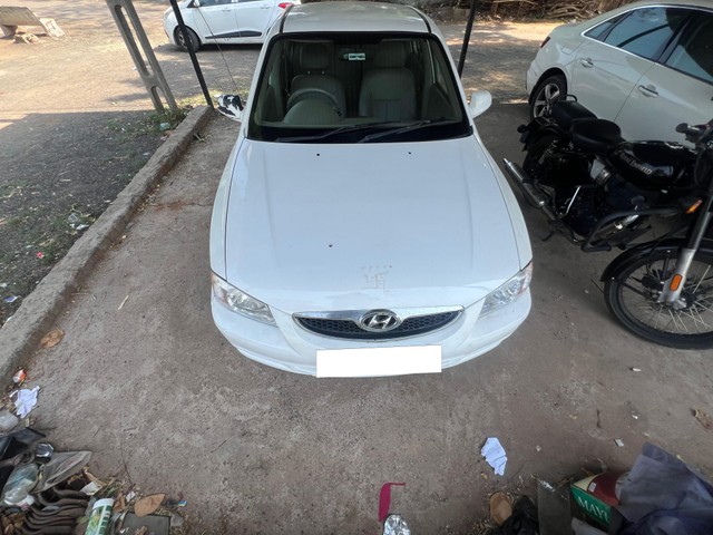 Second-hand 2011 Hyundai Accent GLE for sale in Modasa-3