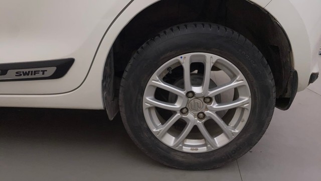 Second-hand 2018 Maruti Swift ZXI Plus AMT for sale in Mysore-19