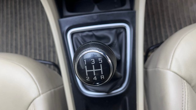 Second-hand 2022 Maruti Suzuki Ciaz 1.4 Alpha for sale in Hyderabad-12