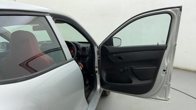 Second-hand 2022 Renault KWID RXL for sale in Ahmedabad-16