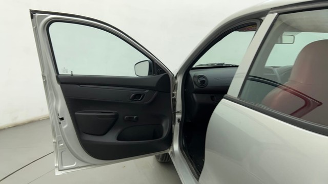 Second-hand 2022 Renault KWID RXL for sale in Ahmedabad-23