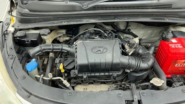 Second-hand 2014 Hyundai i10 Sportz 1.1L for sale in Ahmedabad-38