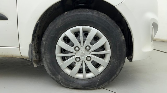 Second-hand 2014 Hyundai i10 Sportz 1.1L for sale in Ahmedabad-17