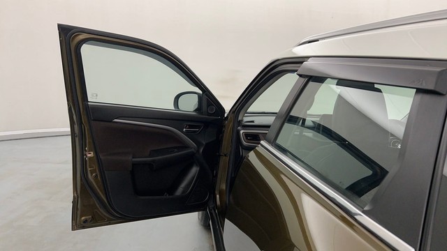 Second-hand 2022 Maruti Brezza Zxi Plus AT DT for sale in Lucknow-31