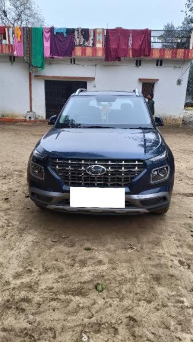 Second-hand 2022 Hyundai Verna SX Diesel for sale in Bahraich-3